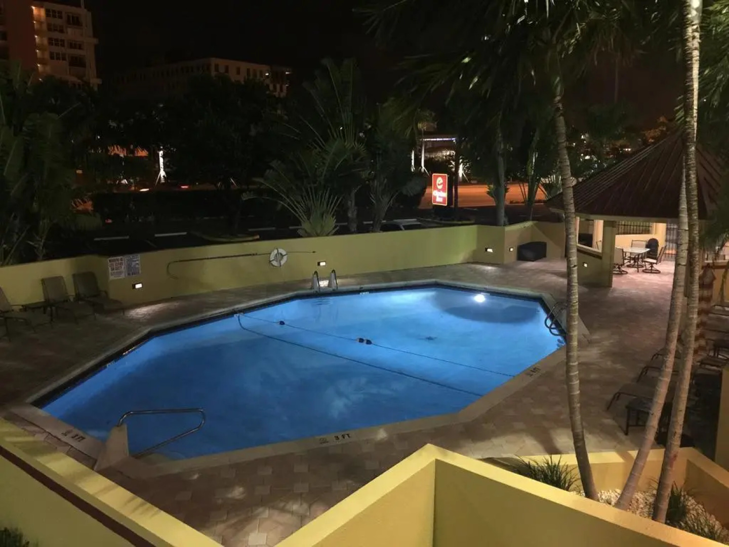 The Link Hotel on Sunrise