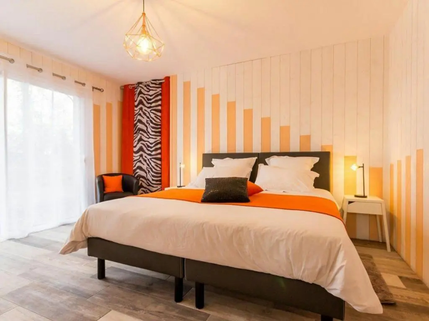 Gîte Port-Saint-Père, 5 pièces, 11 personnes - FR-1-306-1051