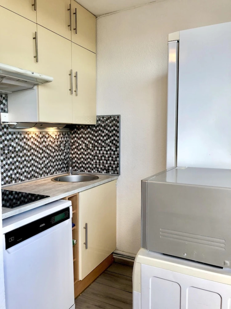 Magnifique T2 piscine mer wifi clim parking