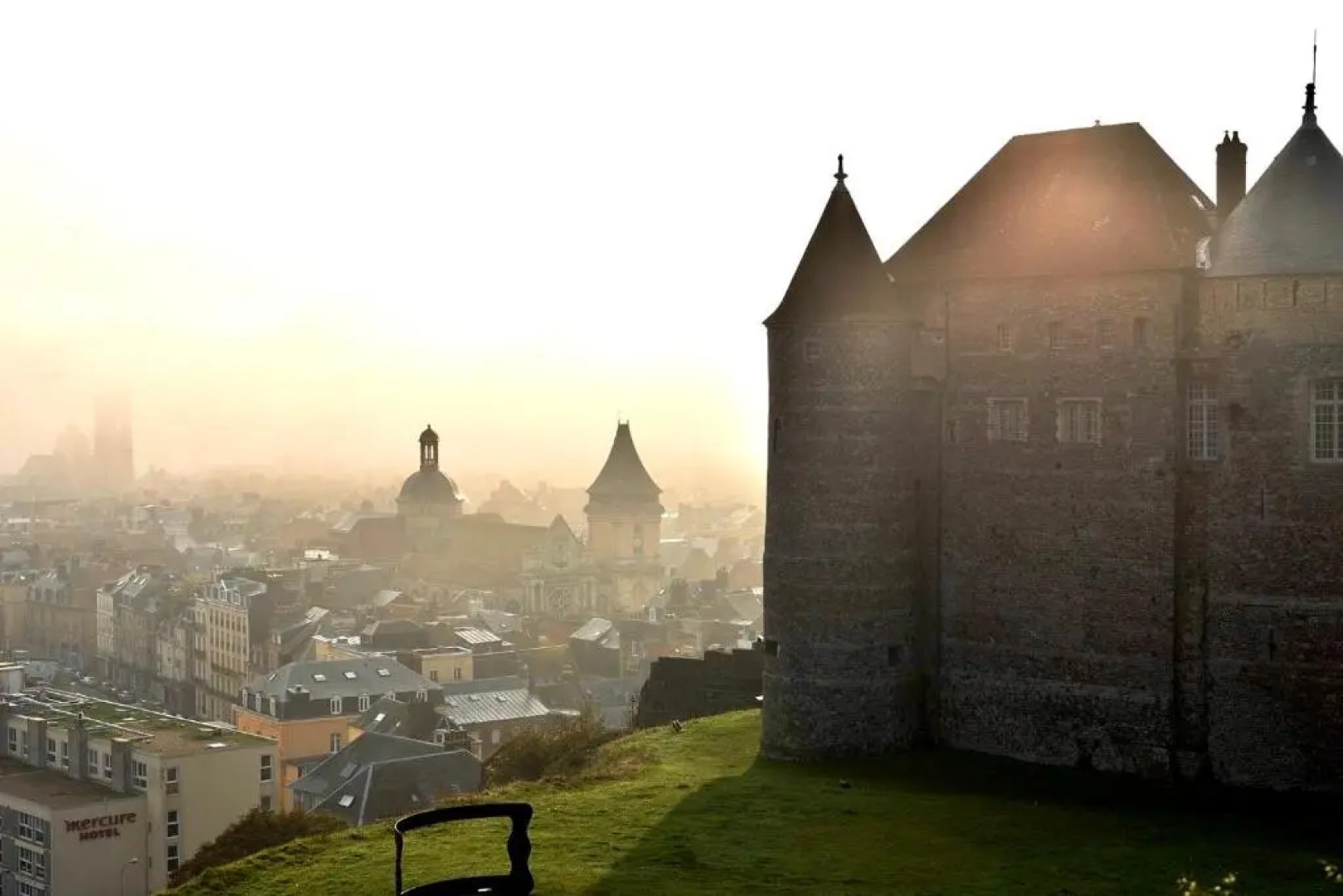 6- Appartement de 2 pièces refait à neuf en centre ville