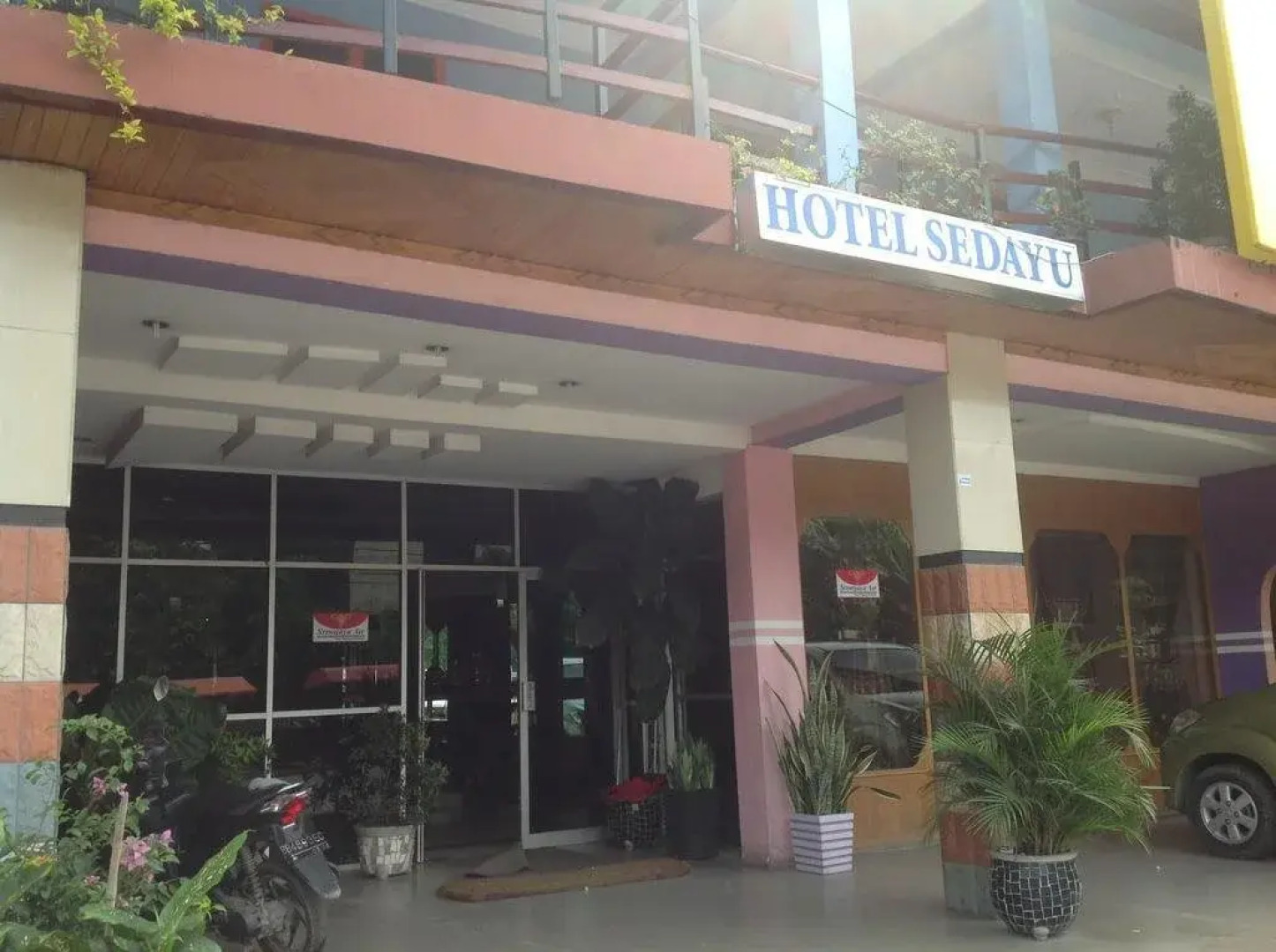 Hotel Sedayu 2