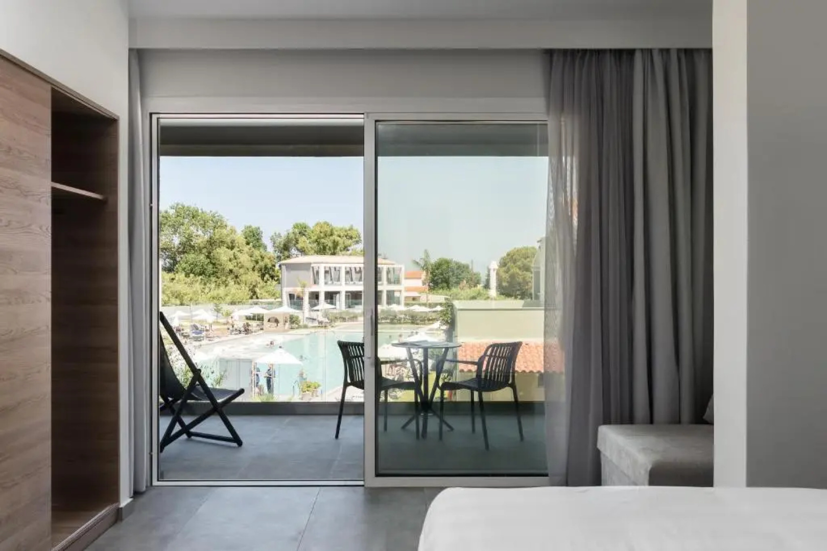 Acharavi Beach Hotel