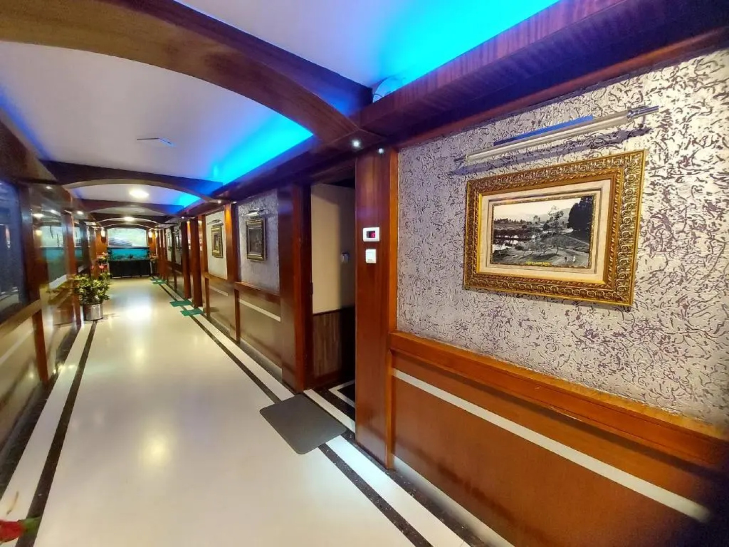 Sapphire Grand