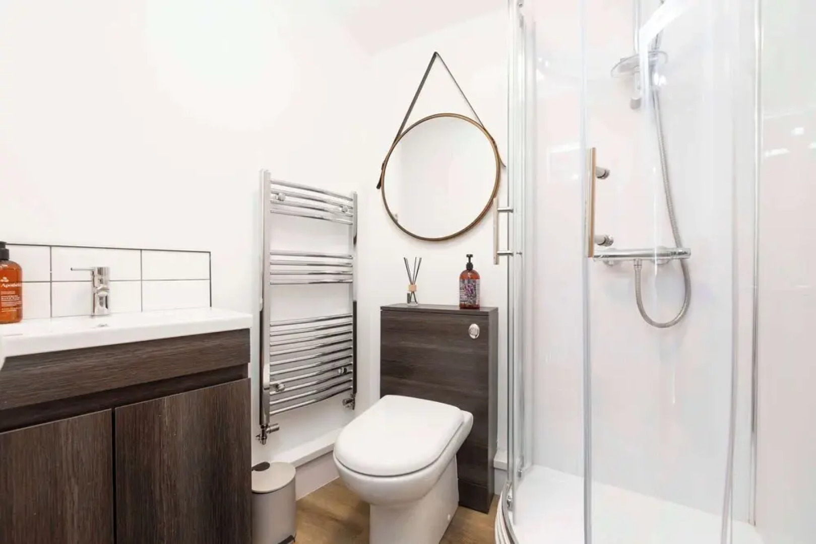 Cosy-cute Miner's Cottage on the Taff Trail