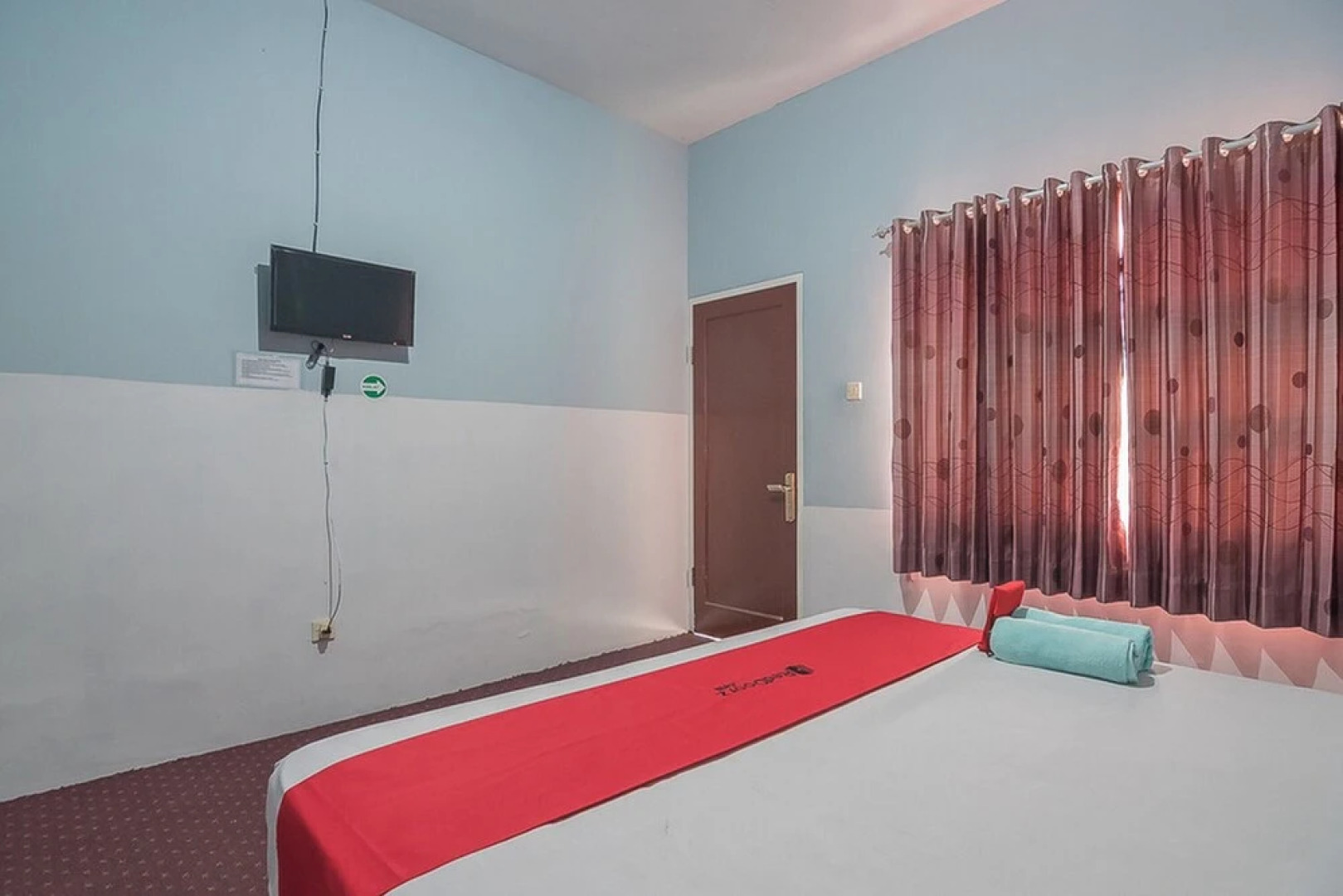 Saung Katineung by Reddoorz