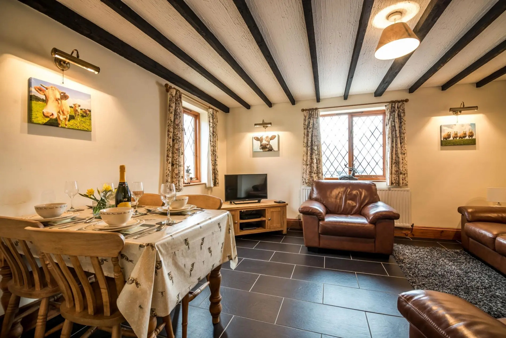 The Brambles - 2 Bedroom Cottage - Llanteg