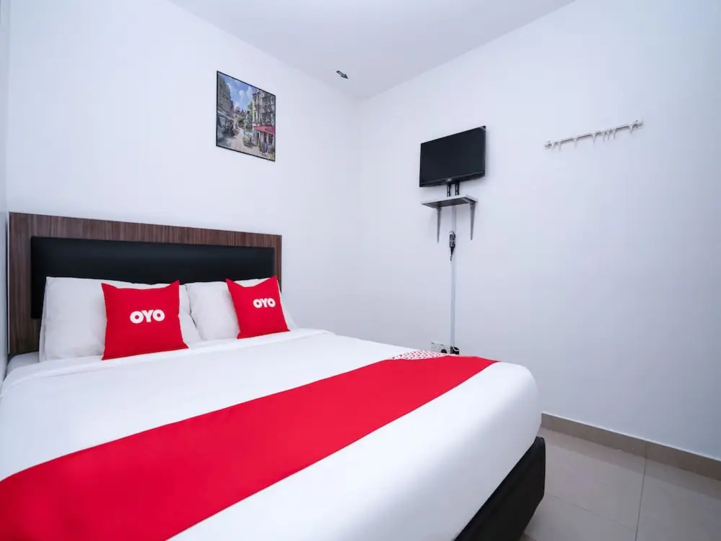 OYO 44093 Vrm Hotel