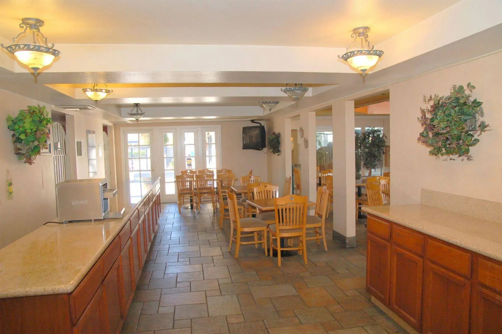 The Buena Park Hotel & Suites