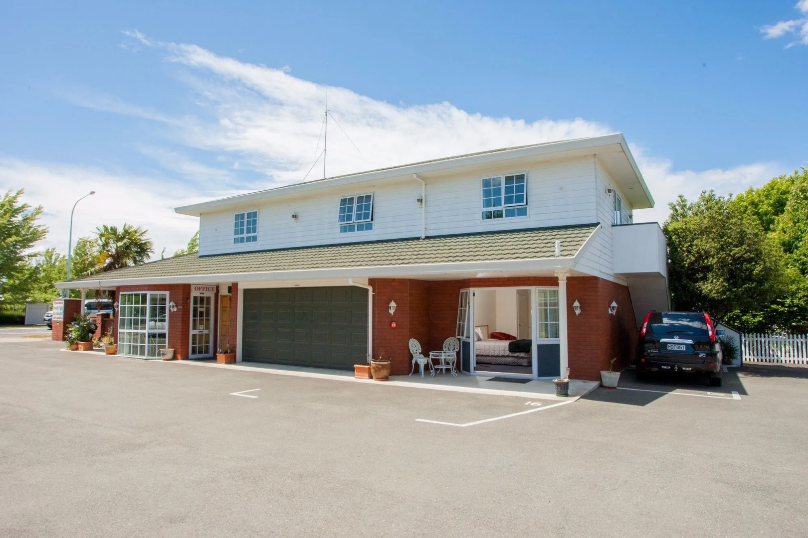 Admirals Motor Lodge