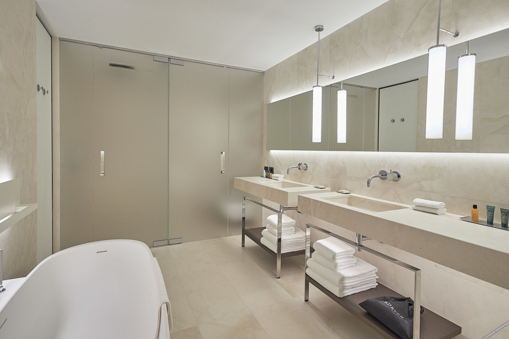 Отель Hilton Lake Como