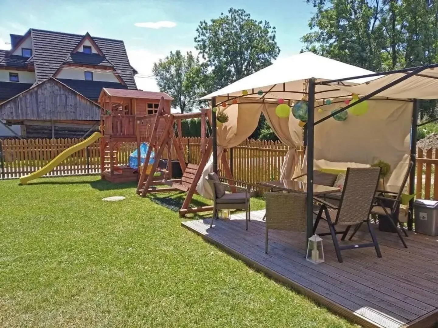 Sloneczny Dworek Guest House