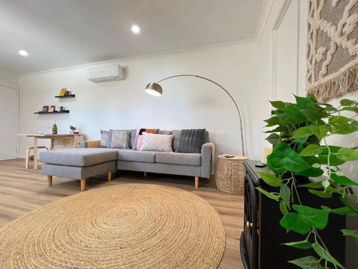 NEW Nordic Star - Cosy Home in Nature with Lake, near town