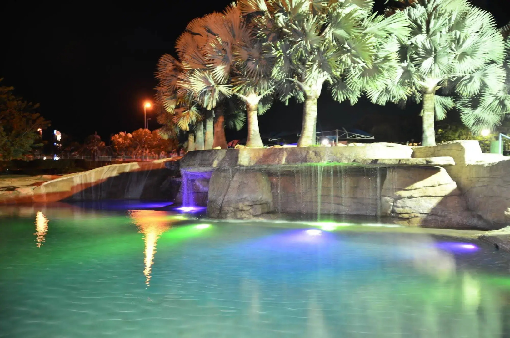 Sand River Resort