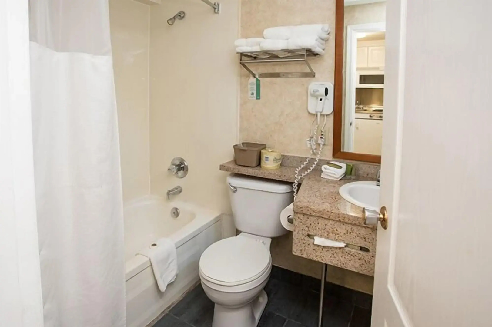 North Vancouver Hotel