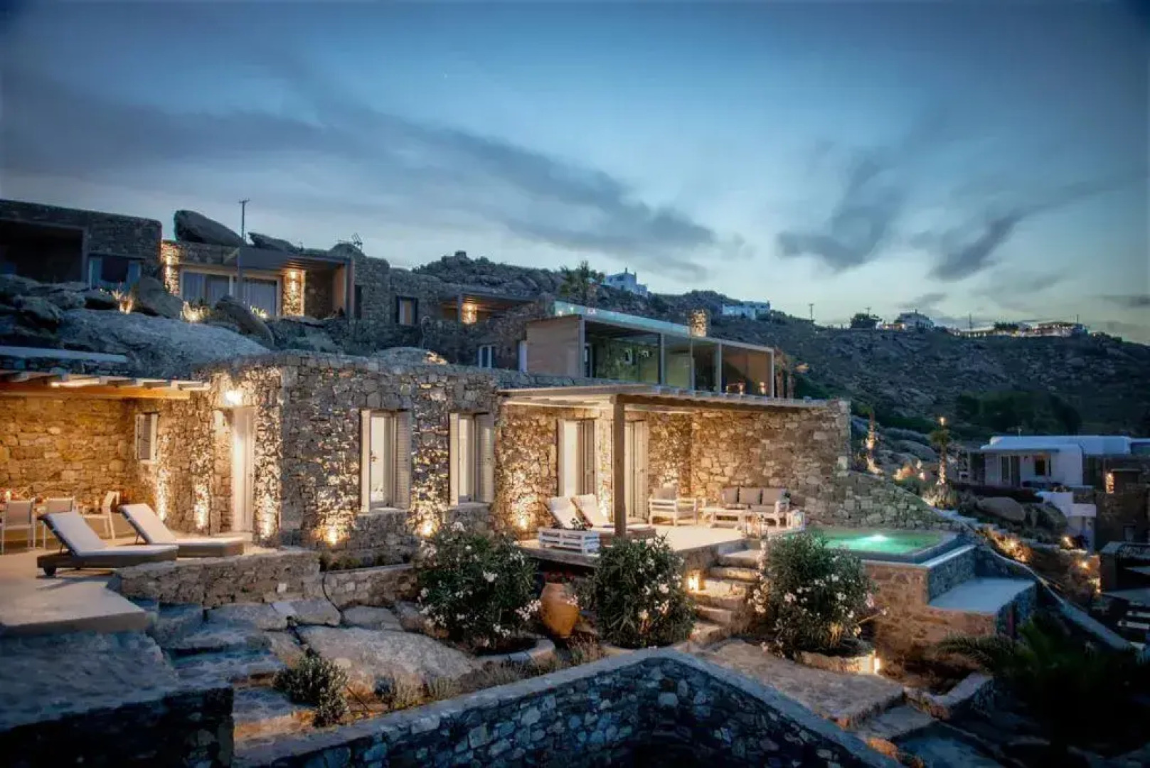 Etesians Suites & Villas