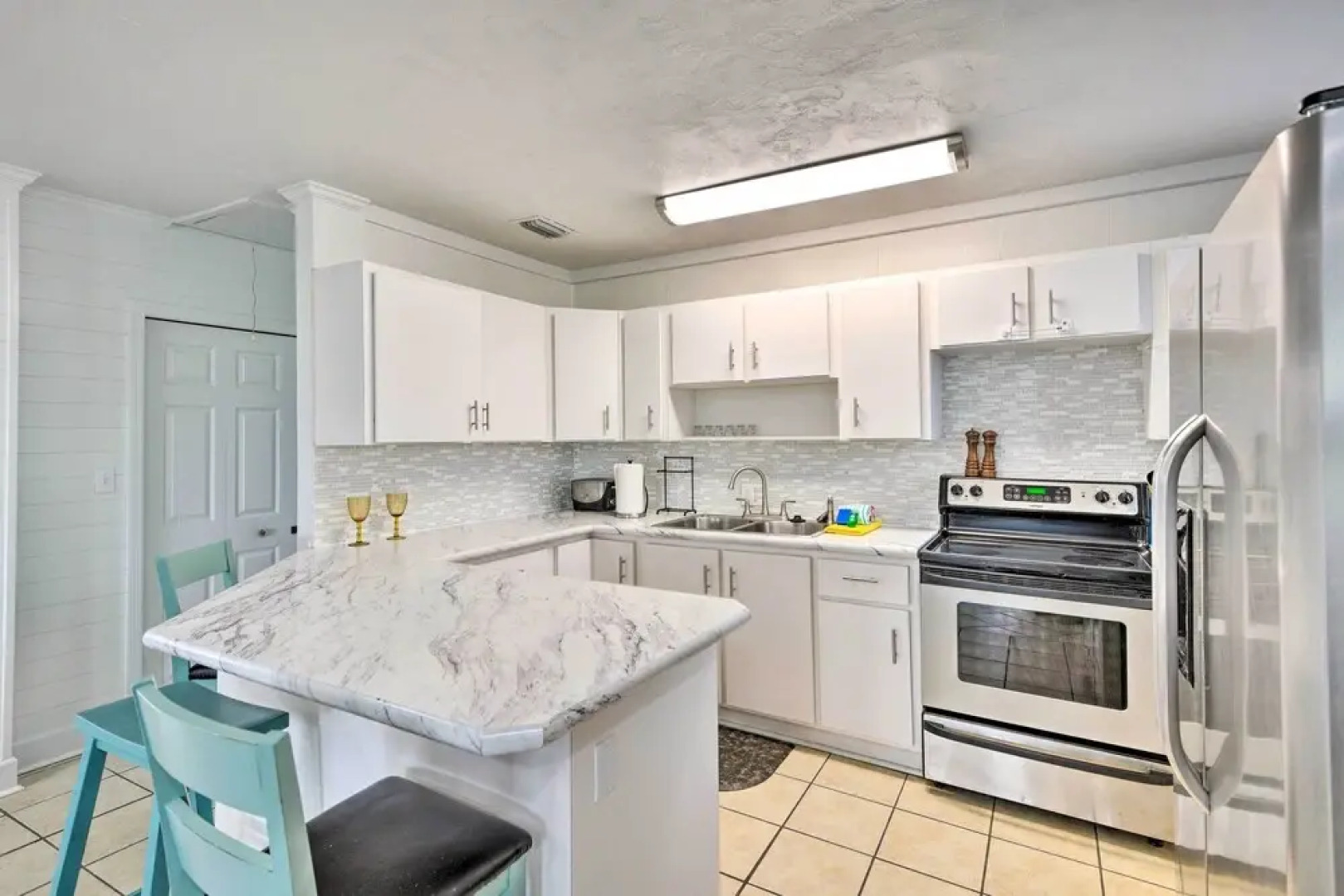 Ormond Beach Retreat w/ Deck - Steps to Ocean!