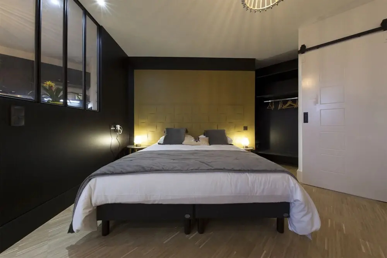 Appart Hotel Eugénie