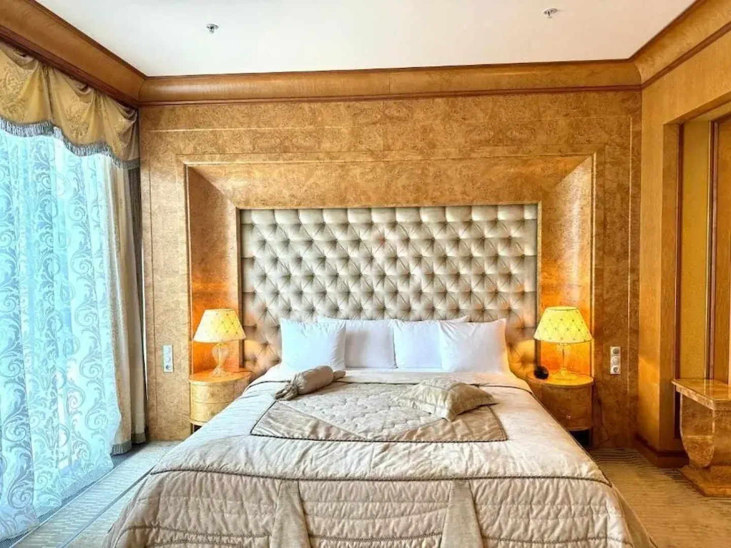 Royal Spa & Hotel Resort