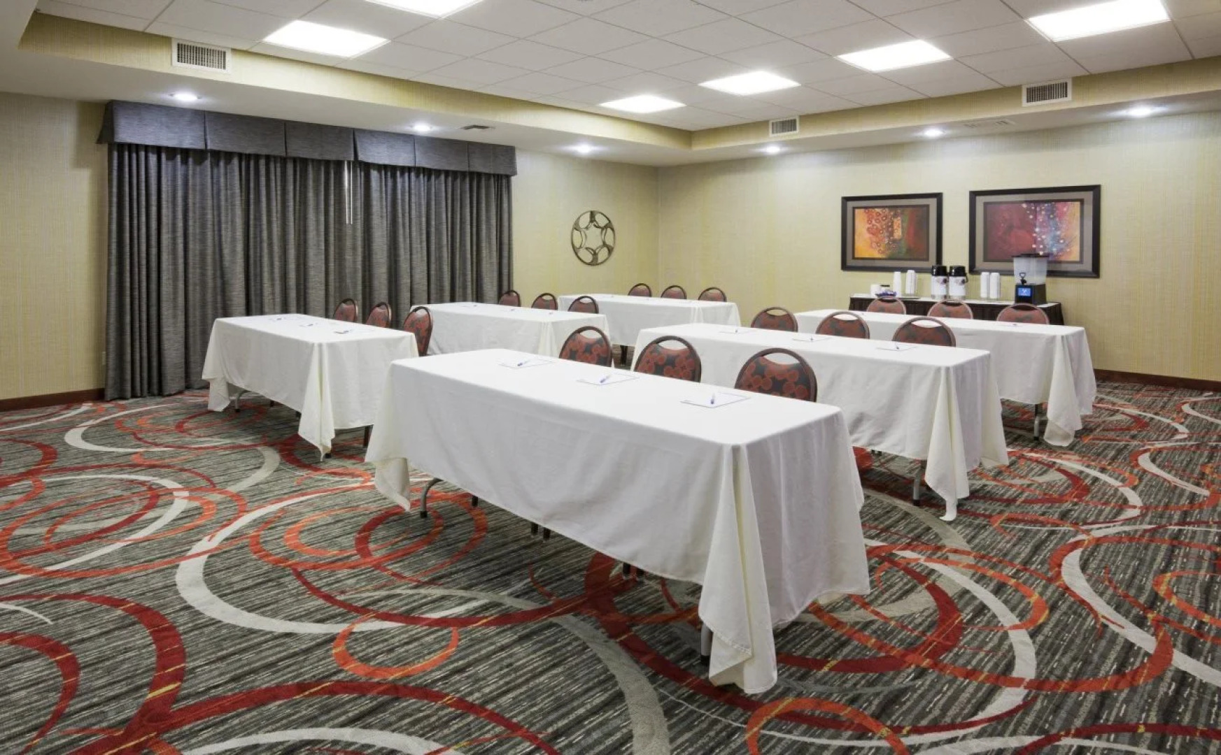 Holiday Inn Express & Suites Bloomington - MPLS Arpt Area W by IHG