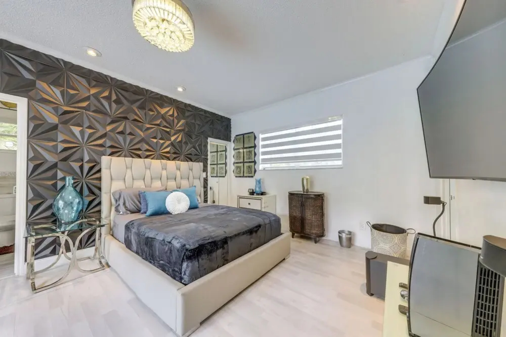 Private Oasis in West Park Near the Beach!
