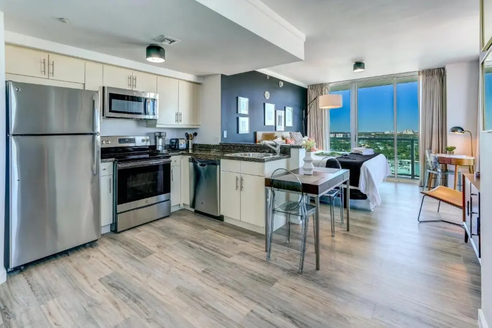 iCoconutGrove Vacation Rentals