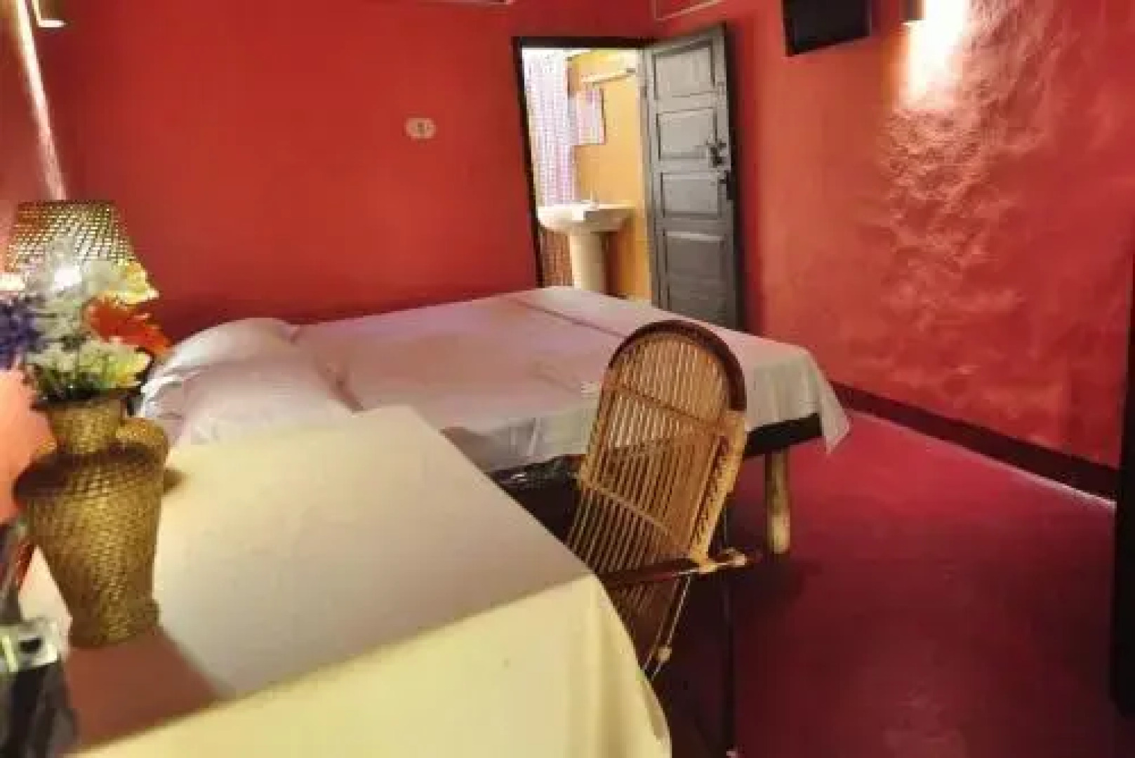 Roomys Nest Ashtamudi Homes