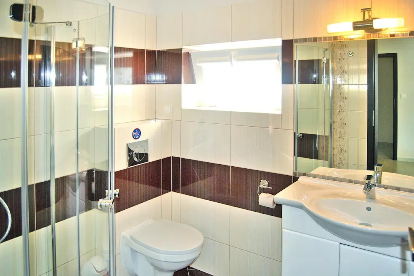 Terraced house with swimming pool and sauna, Sieciemin