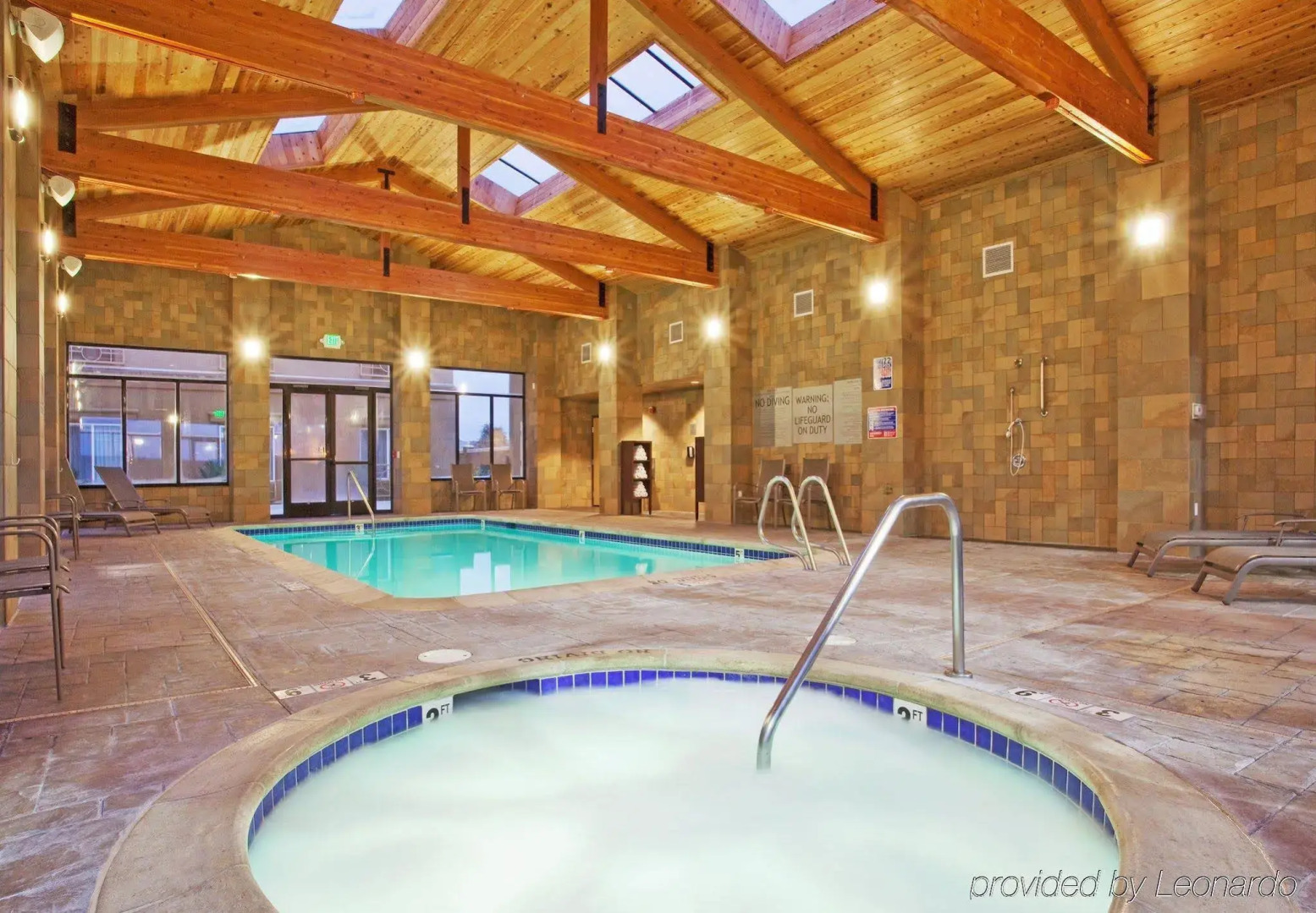 Holiday Inn Express & Suites Salinas by IHG