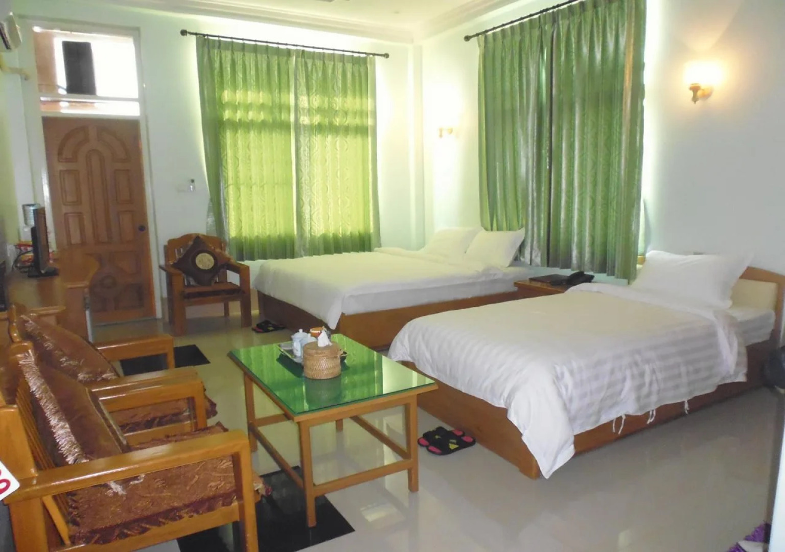 Golden-Kinnara-Hotel