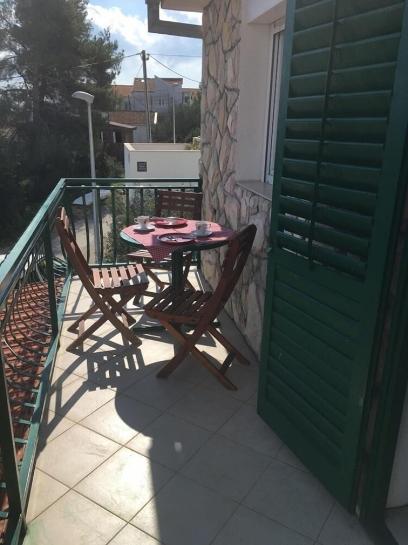 Rina - With Pool - A2