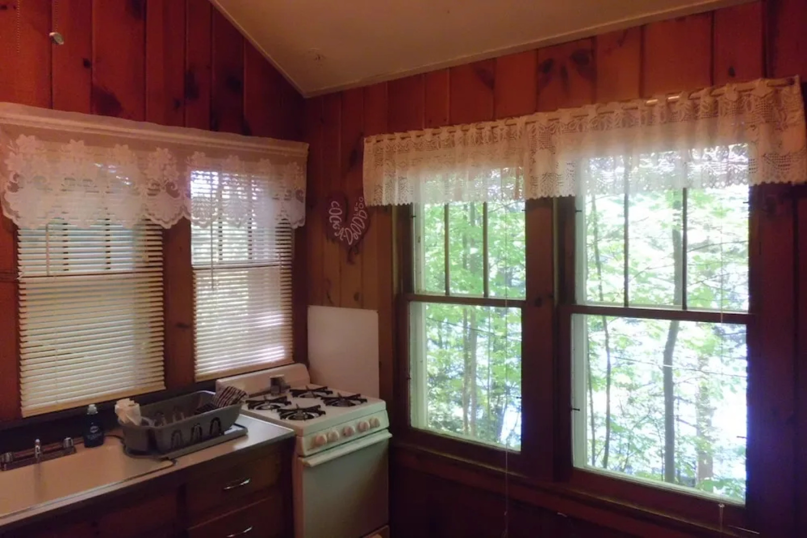 Hide-a-way Waterfront Cottages