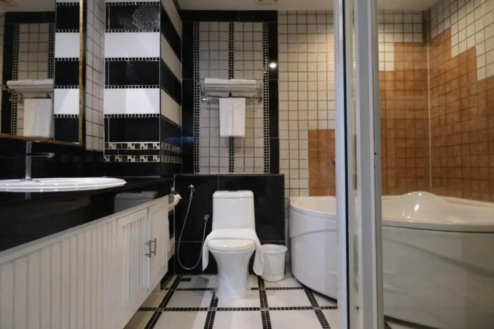 KTK Pattaya Hotel and Residence