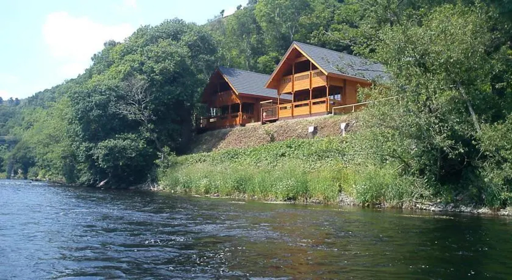 Coed-Y-Glyn Log Cabins