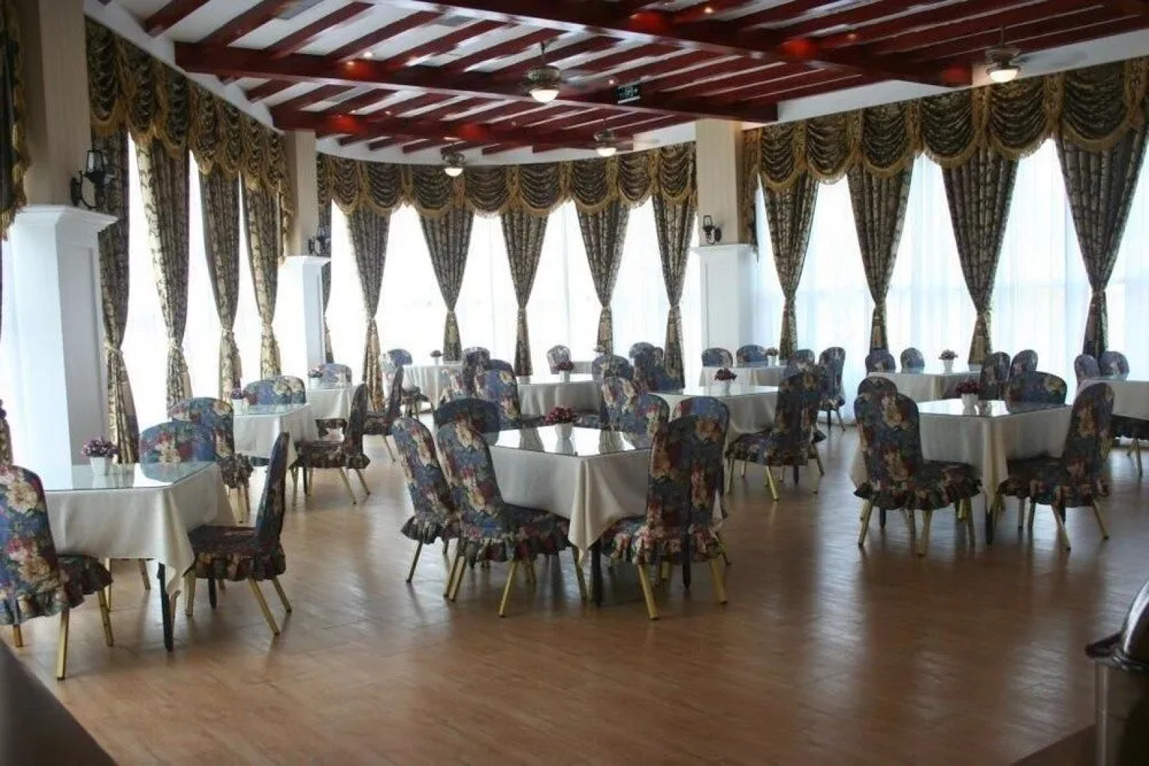 Oak Hotel Chongqing Oxford Street Branch