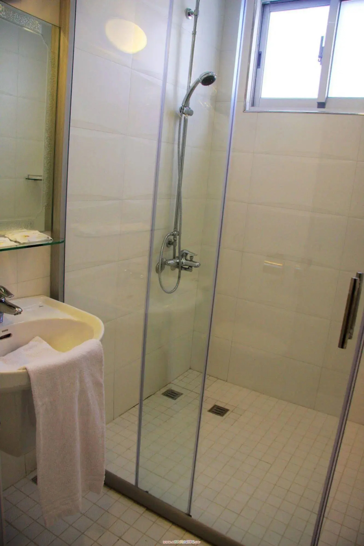 Just Enjoy Business Hotel