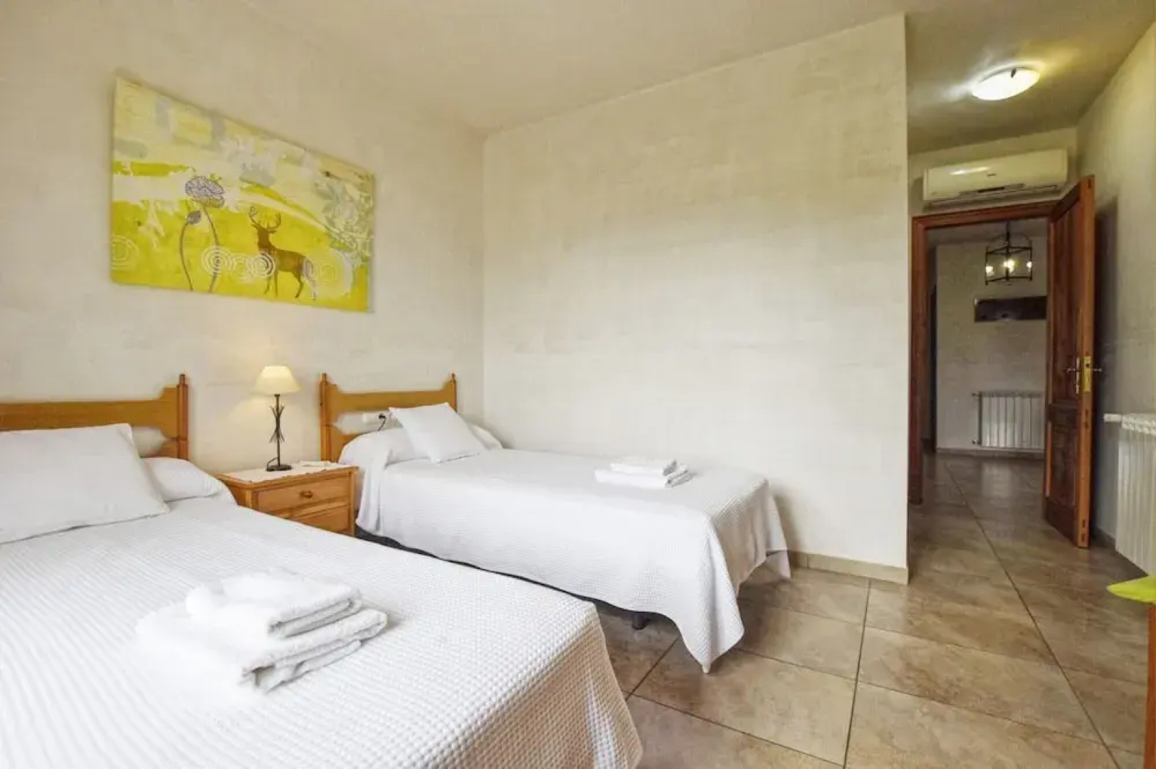 Country House in Spain With Pool & Mountain Views