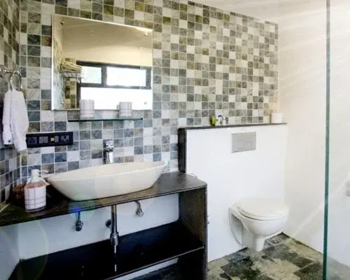 JenJon Holiday Homes - Nagaon, Alibaug