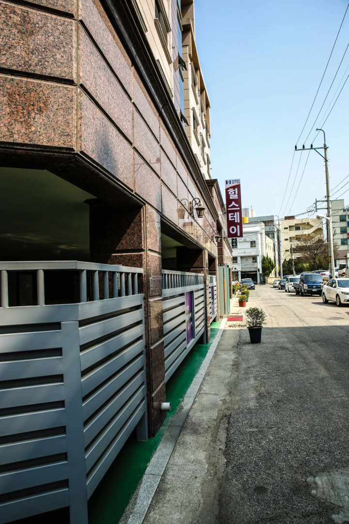 Hill Stay Hotel Residence