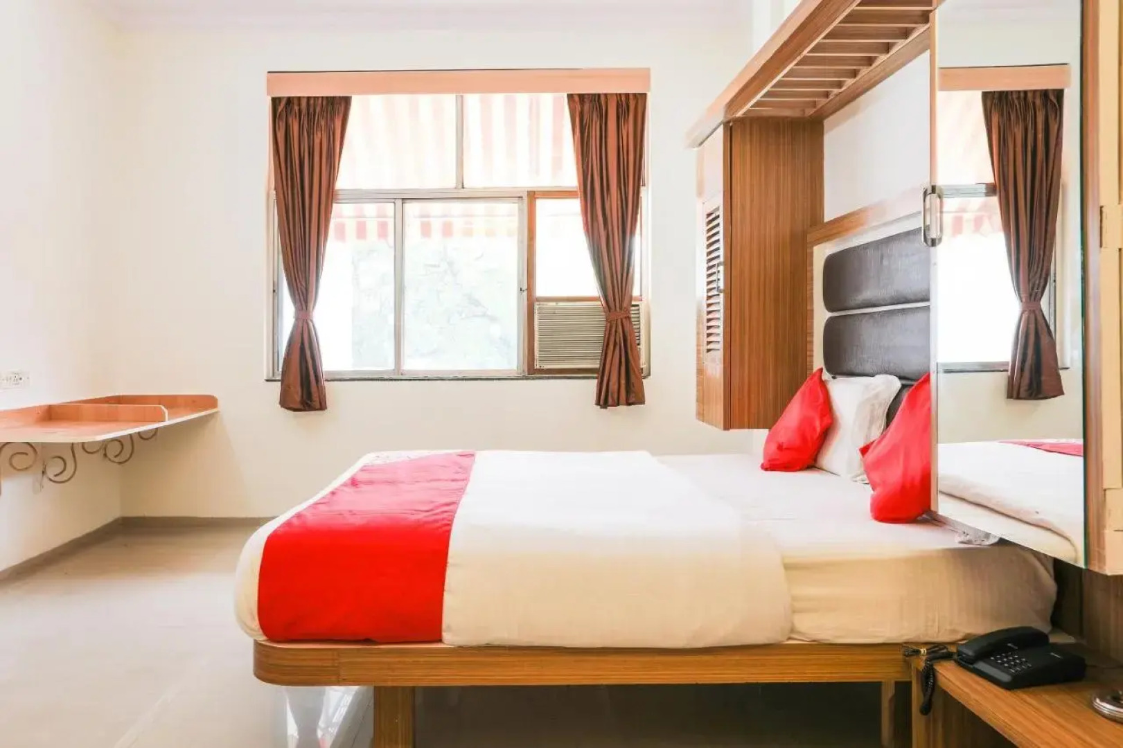 Hotel Shanti Inn