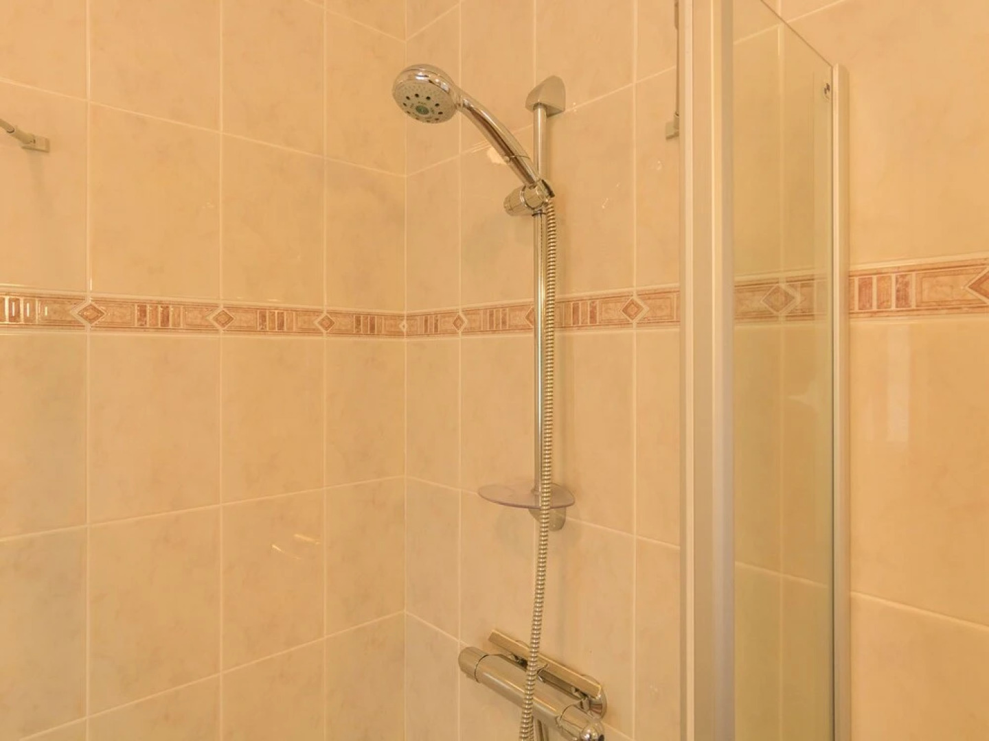 Luxurious Villa in Rouzede with Private Pool