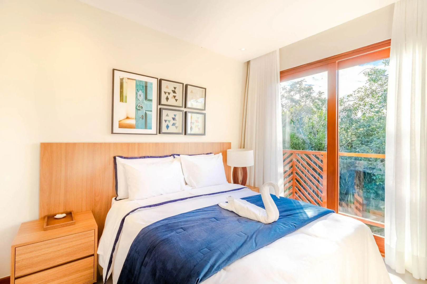 PF17 Casa Alto Padrão 5 Suítes, Chefe de Cozinha Inclusa - Praia do Forte