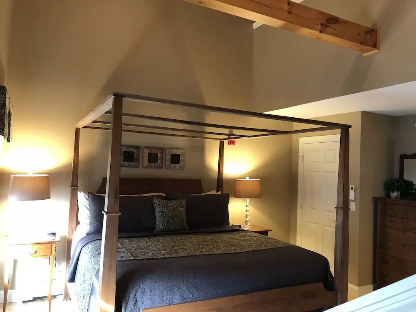 The Captain Swift Inn