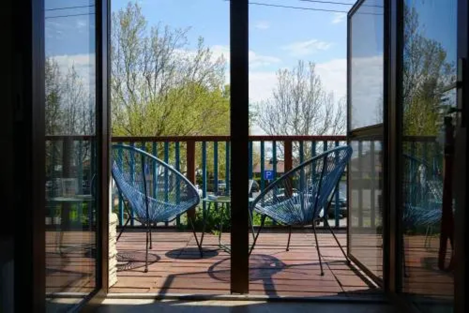 Fészek -Étel és Hotel-