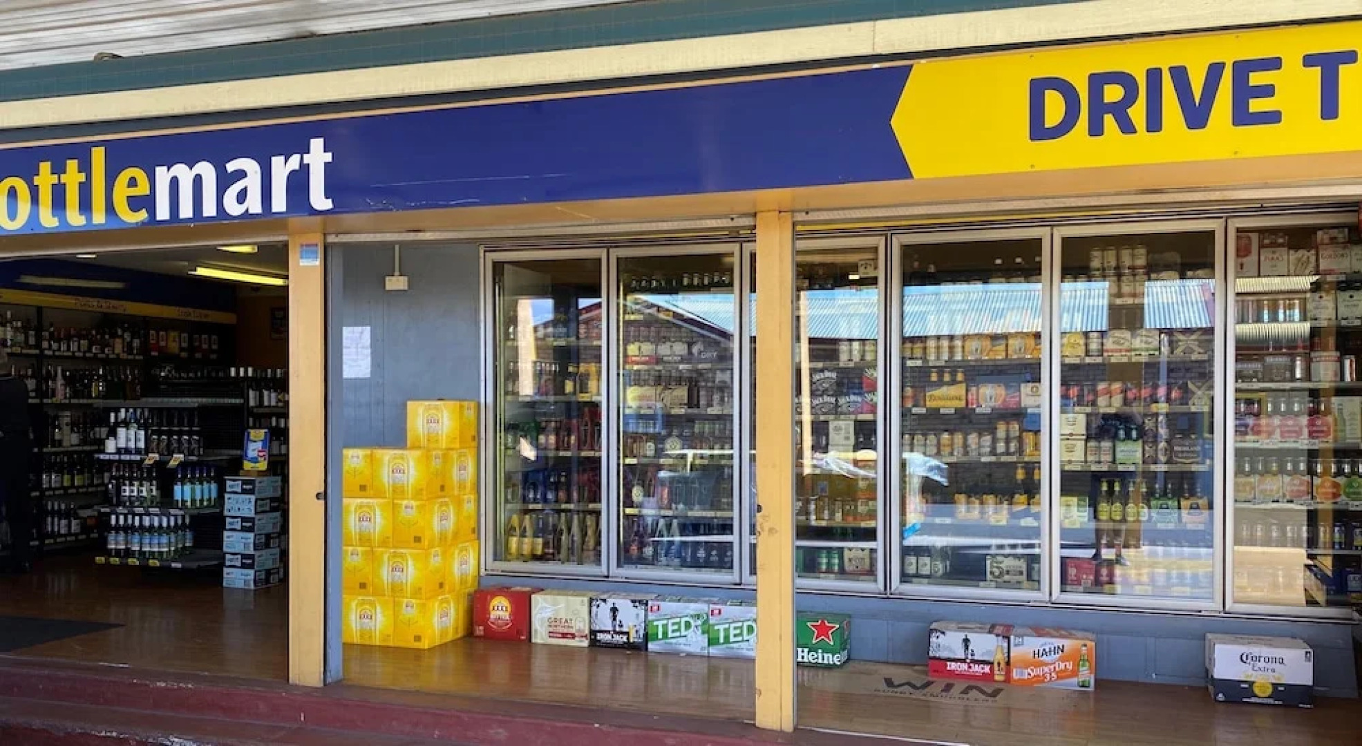 Nightcap at Horse and Jockey Hotel Warwick