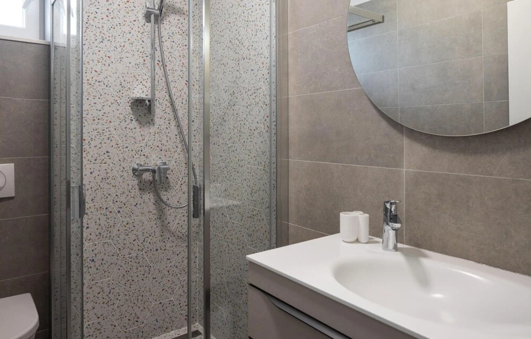 Beautiful Home in Pakostane With 4 Bedrooms, Wifi and Outdoor Swimming Pool