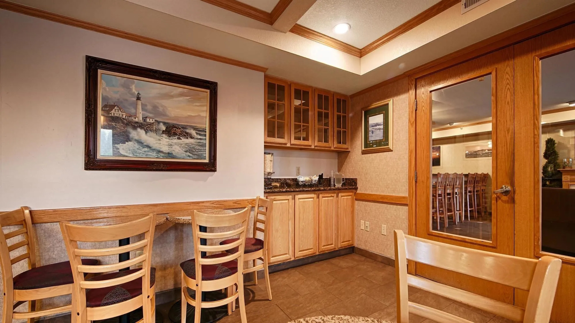 Best Western Plus Landmark Inn