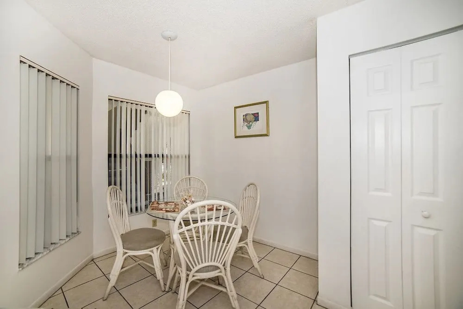 Shorewalk lakeview condo close to IMG