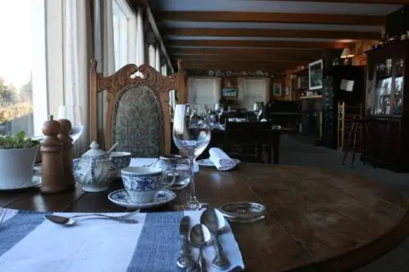 Amherst Shore Country Inn