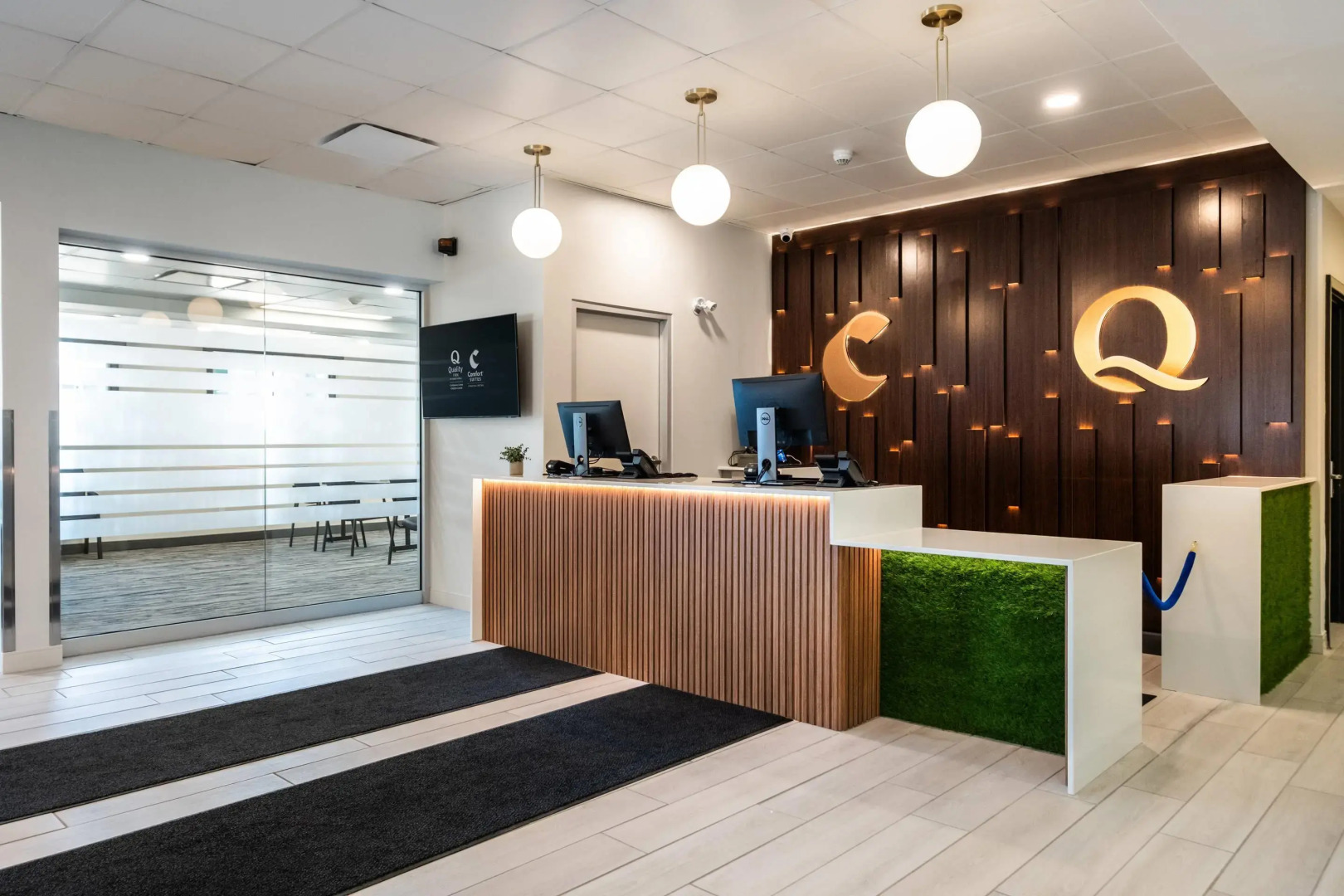 Quality Inn & Conference Centre Kingston Central