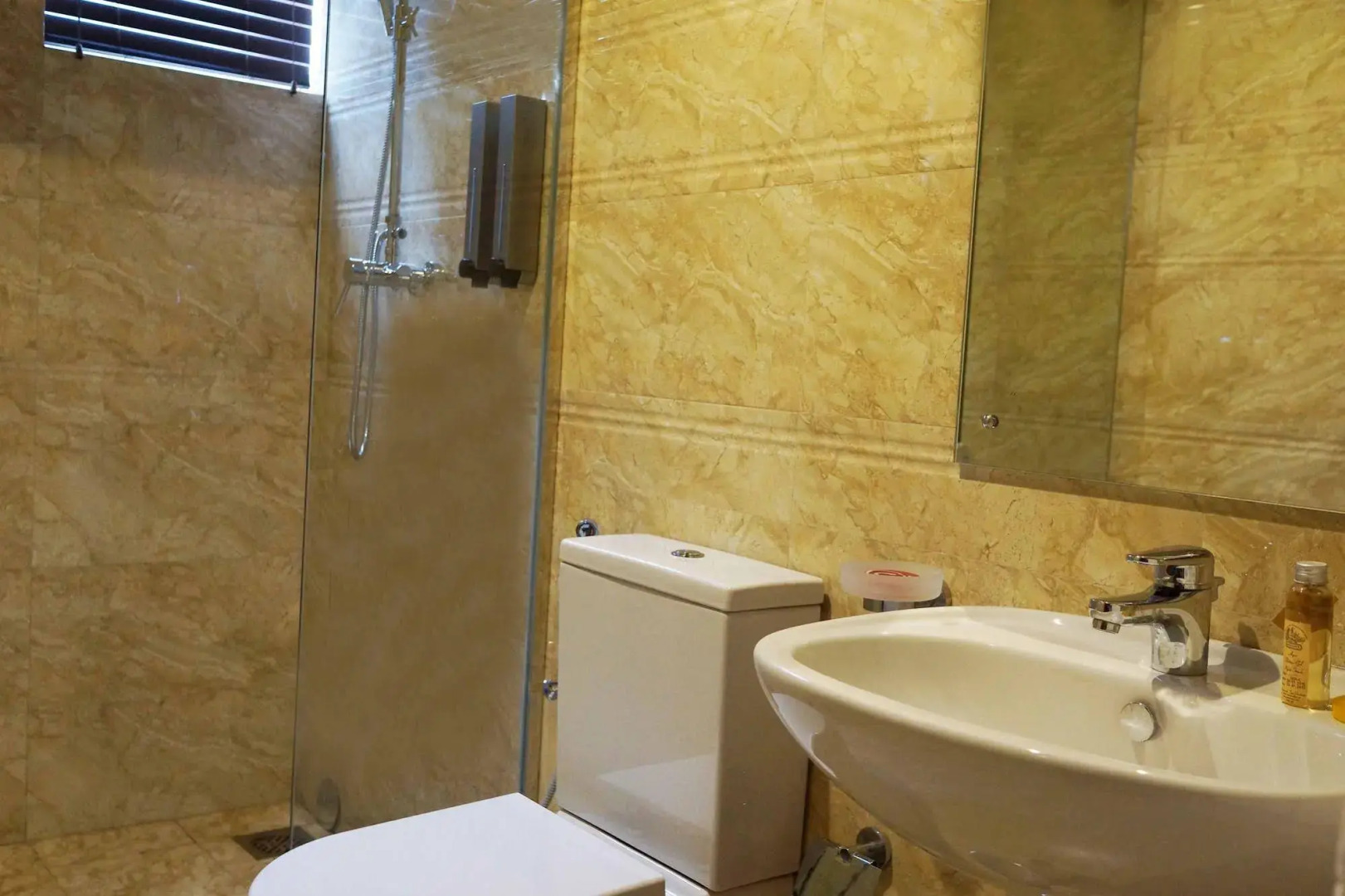 The Penthouse Above Sea